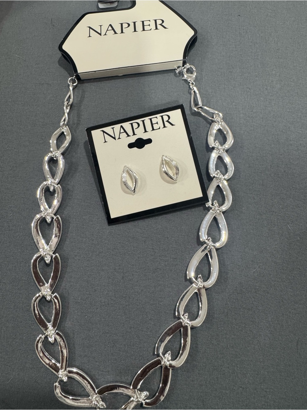 Napier Silver Linked Teardrop Necklace & Earrings Set - Silver NWT